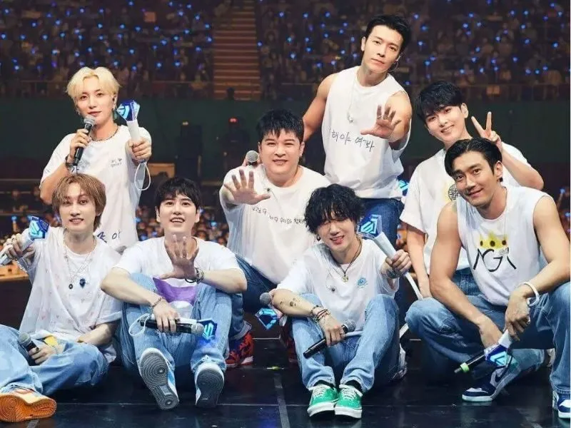 Trải qua gần 20 năm, Super Junior đổi mới nhưng vẫn giữ vững bản sắc riêng