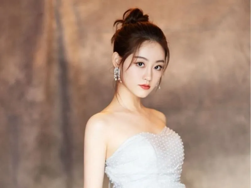 Vai Huyền Nữ trong "Hương Mật Tựa Khói Sương" (2018) là cột mốc quan trọng trong sự nghiệp của Chúc Tự Đan