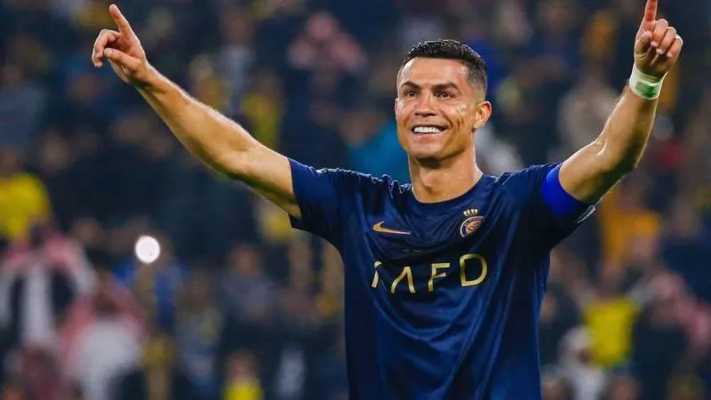 Cristiano Ronaldo - Hiện tượng phi thường của thế kỷ 21